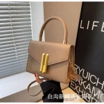 Cross Shoulder Bag DD91 - Image 2