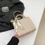 Cute Mini Shoulder Tote DD270 - Image 6