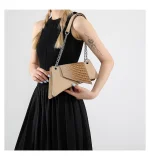 Trendy Stylish Shoulder Bag DD311 - Image 3