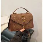 Fashionable Crossbody Bag  DD369 - Image 6