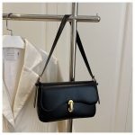 New Stylish Versatile Shoulder Bag DD392 - Image 3