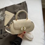 Trendy Korean Style Fashionable Casual Bag DD419 - Image 5