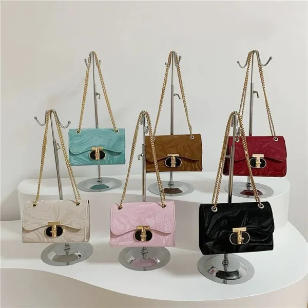 Stylish Golden Chain Bag DD379