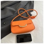 Fashionable Shoulder Bag DD381 - Image 2